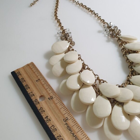 Bib Necklace Cream Teardrop Beads Gold Tone Chain Lobster Clasp Adjustable - Picture 5 of 6